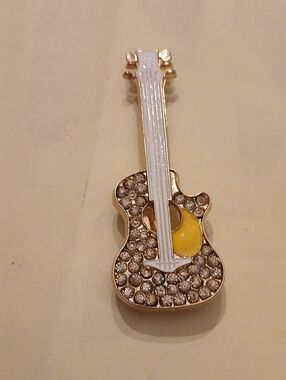 Gold Or Pink Guitar Pendant Brooch